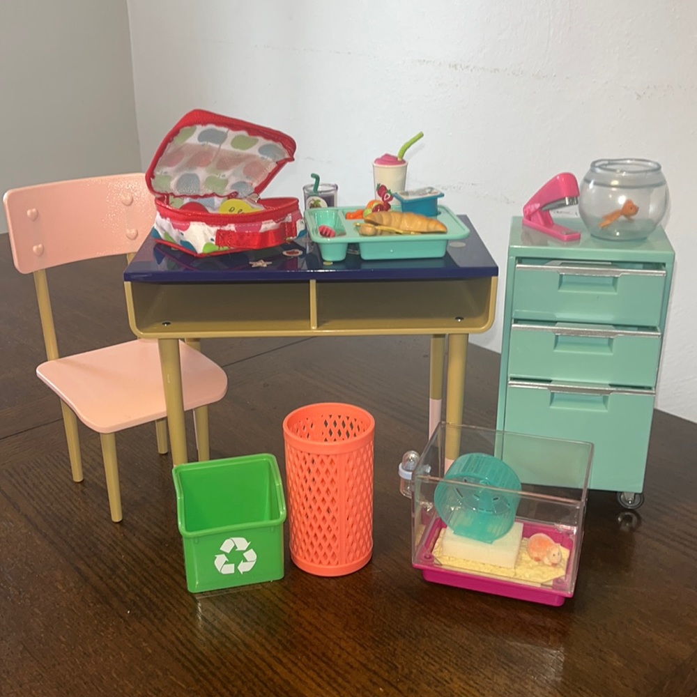 Classroom set for dolls